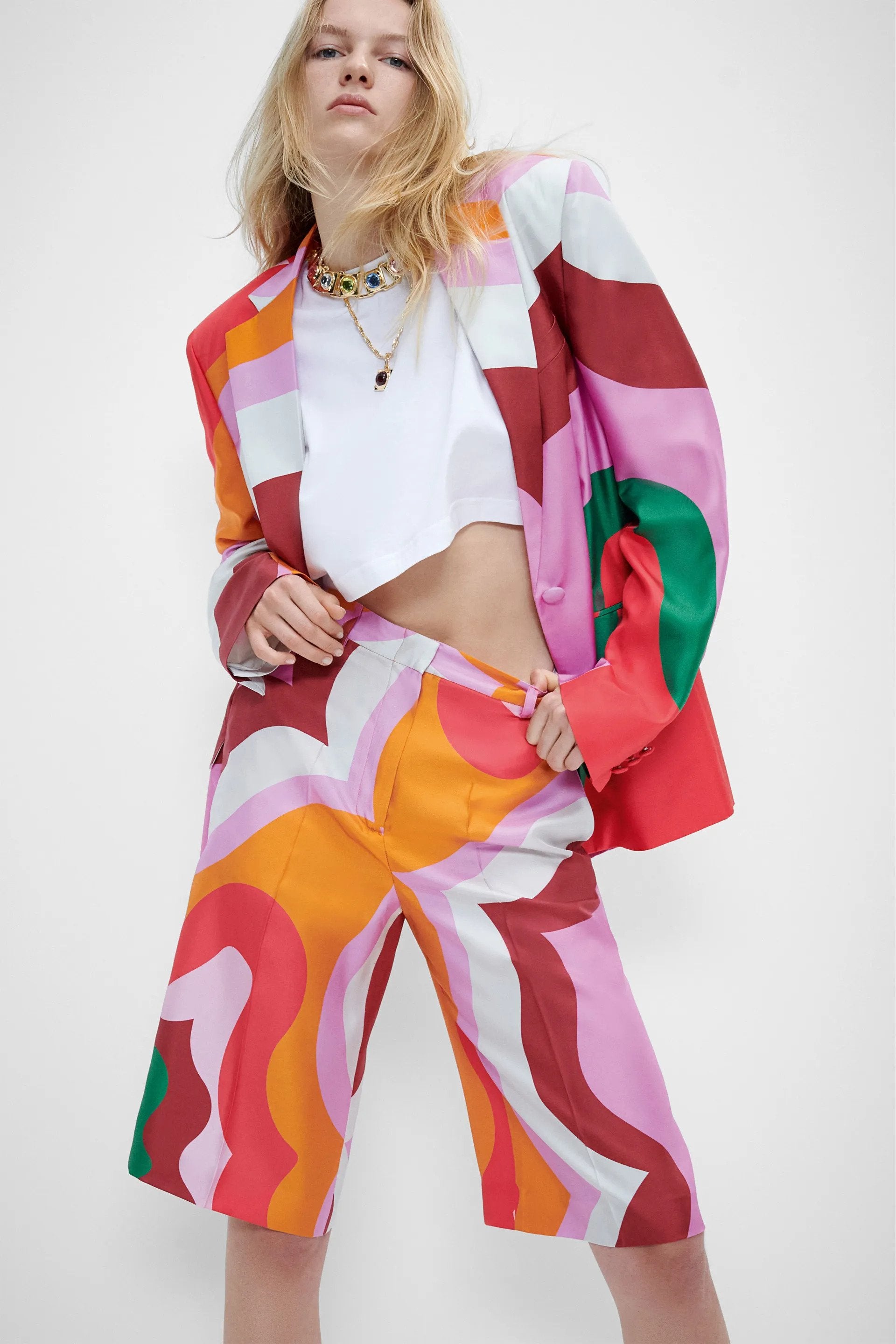 2024 FASHION TREND: GEOMETRIC SHAPES